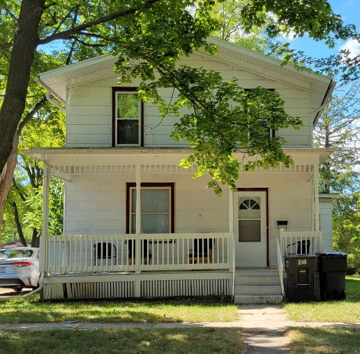 218 S Cottage front